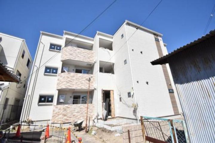 大阪府摂津市庄屋1丁目の賃貸アパートの外観