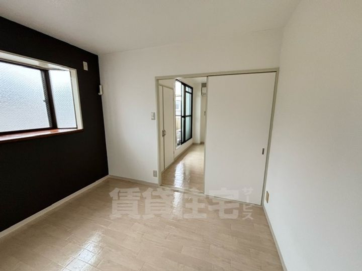 メゾンパシフィック三津屋302の寝室