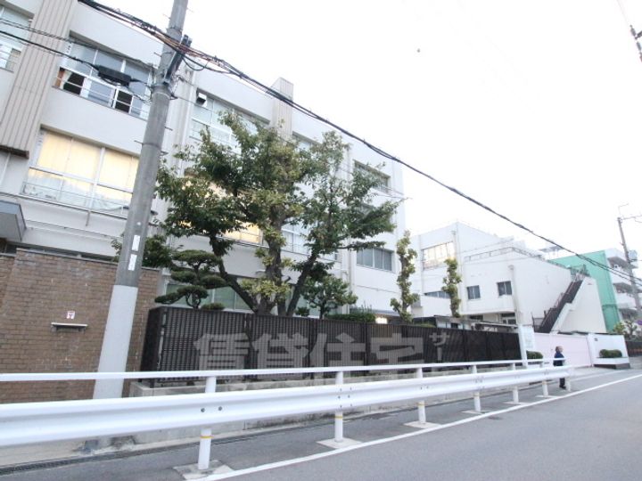 メゾンパシフィック三津屋302の周辺