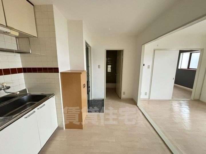 メゾンパシフィック三津屋302のキッチン