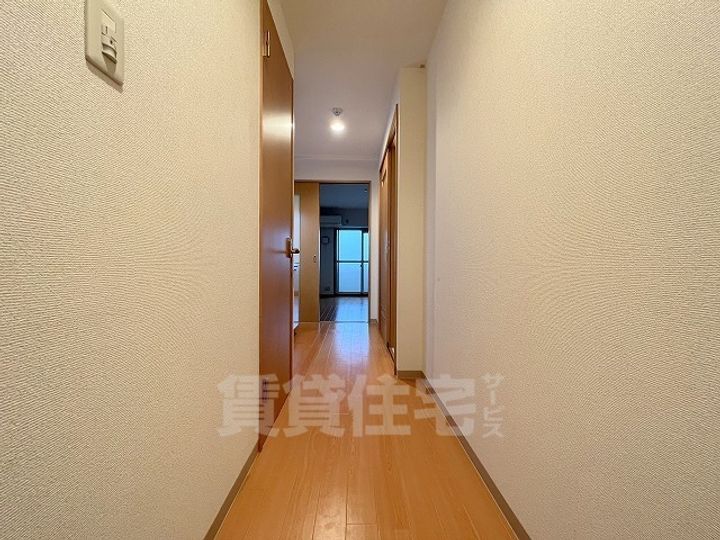 滋賀県大津市京町4丁目の賃貸マンションの玄関