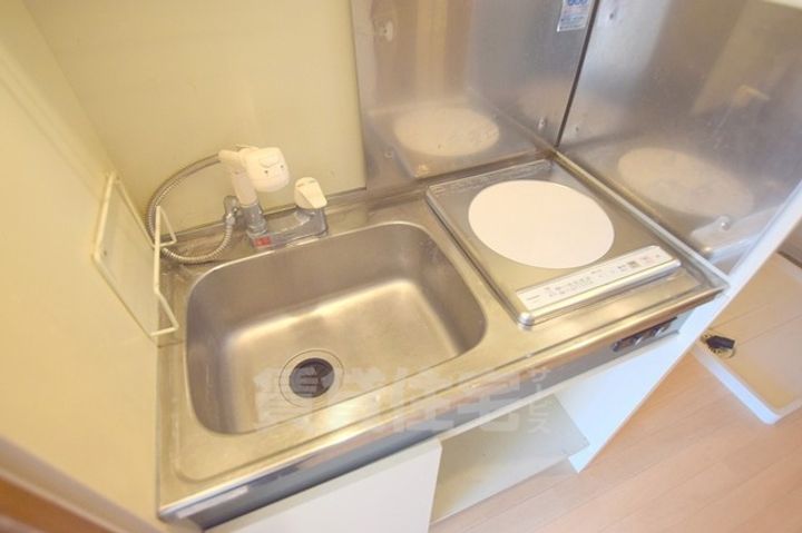 西山本ハイツのキッチン