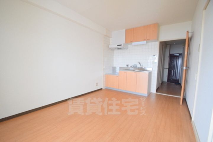 ニューコーポ芝305の居間