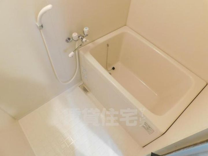 大阪府豊中市上野西2丁目の賃貸マンションの風呂