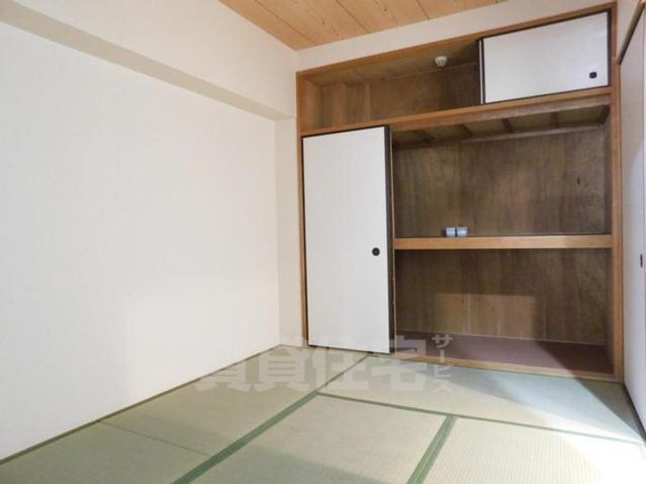 大阪府豊中市上野西2丁目の賃貸マンションの寝室