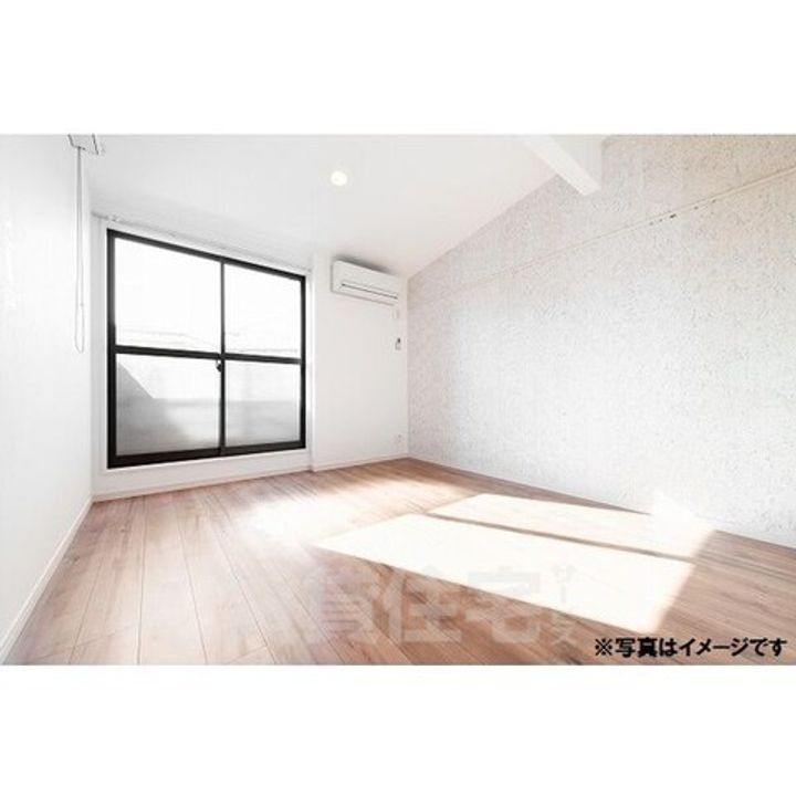 愛知県名古屋市天白区野並4丁目の賃貸アパートの居間