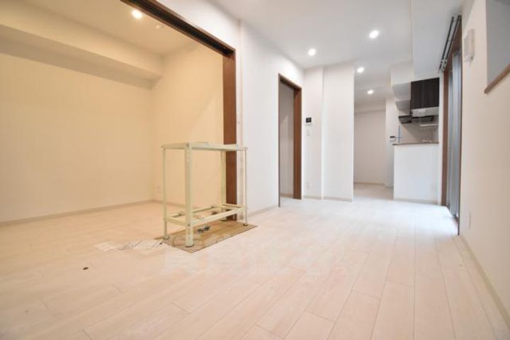 大阪府茨木市永代町の賃貸マンションの居間