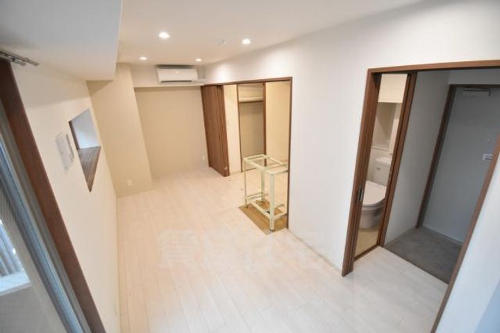 大阪府茨木市永代町の賃貸マンションの居間