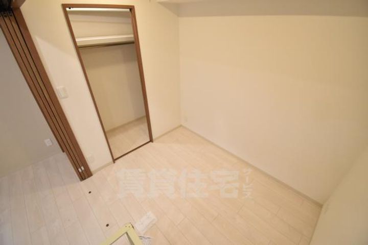 大阪府茨木市永代町の賃貸マンションの寝室