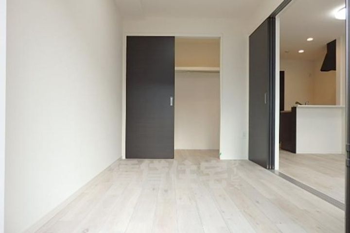 大阪府堺市美原区真福寺の賃貸マンションの内装