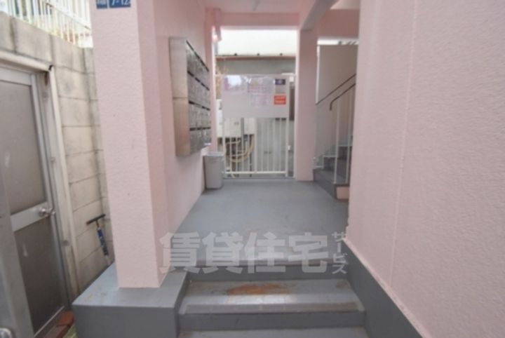 ブルームS-PROの玄関