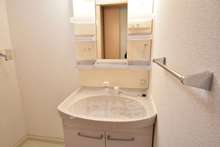 大阪府和泉市池上町3丁目の賃貸アパートの内装