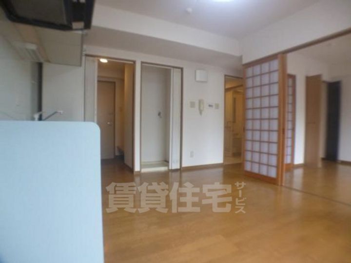 ドミール東山の居間