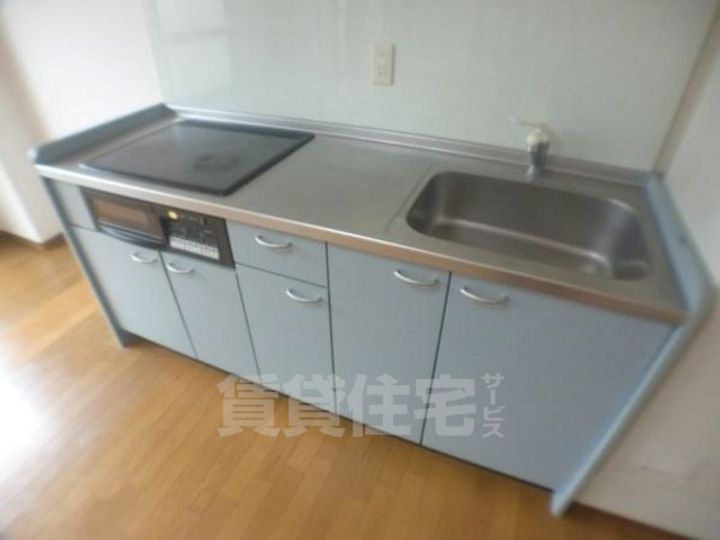 ドミール東山のキッチン