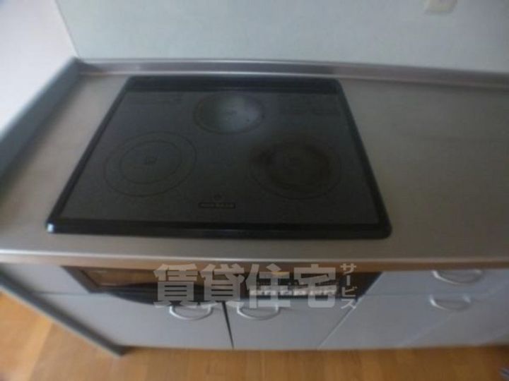 ドミール東山のキッチン