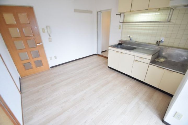 大阪府茨木市沢良宜西1丁目の賃貸マンションの寝室