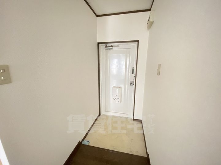 アメニティ新大宮の玄関