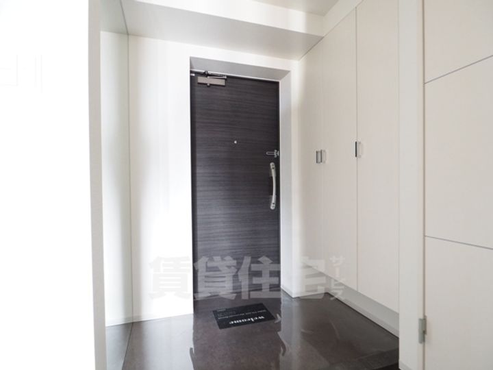 セイワパレス丸の内駅前の玄関