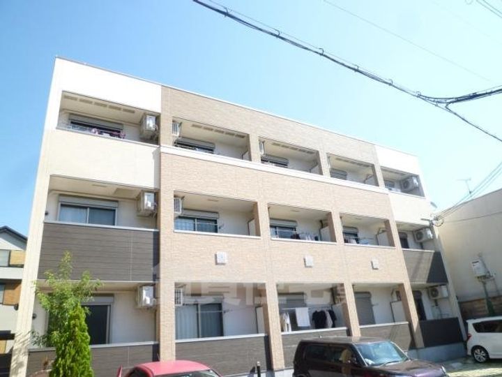 大阪府堺市堺区北田出井町1丁の賃貸アパートの外観
