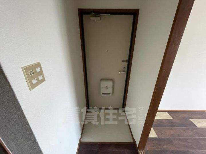 照ヶ丘グリーンハイツの玄関