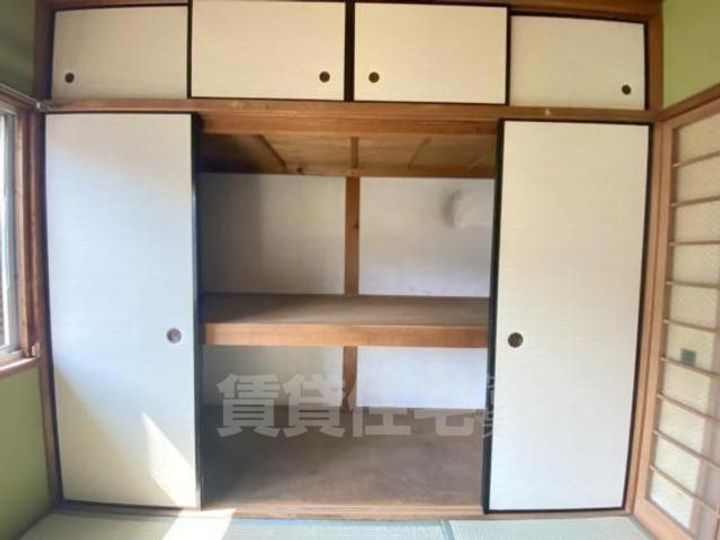 大阪府吹田市尺谷の賃貸アパートの内装