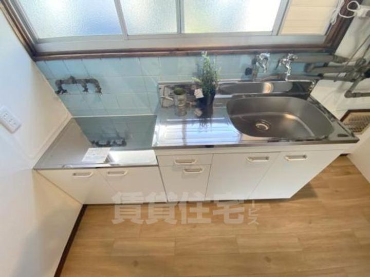 大阪府吹田市尺谷の賃貸アパートのキッチン