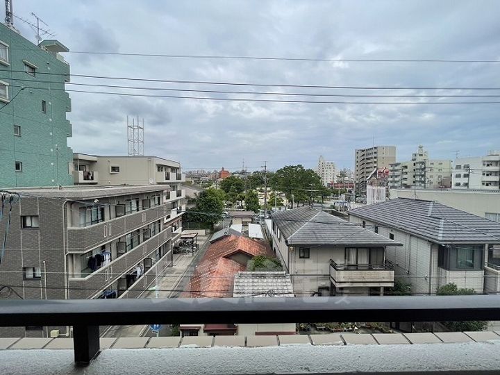 マルキース川名の周辺