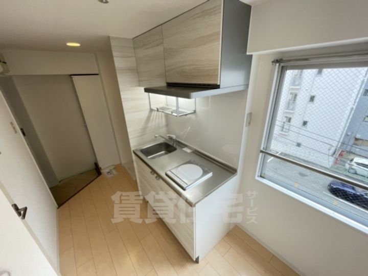 眺港苑のキッチン