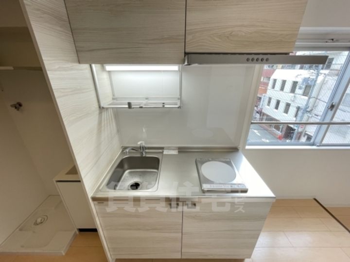 眺港苑のキッチン