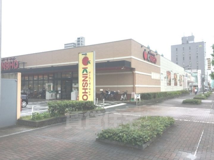 八木ビルの周辺