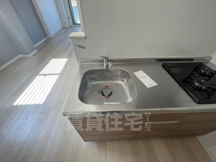 大阪府豊中市本町3丁目の賃貸マンションのキッチン