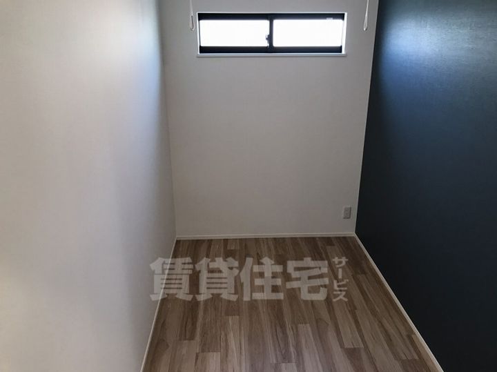 愛知県名古屋市瑞穂区内浜町の賃貸アパートの寝室