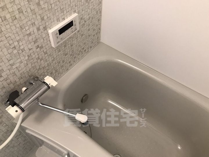 愛知県名古屋市瑞穂区内浜町の賃貸アパートの風呂