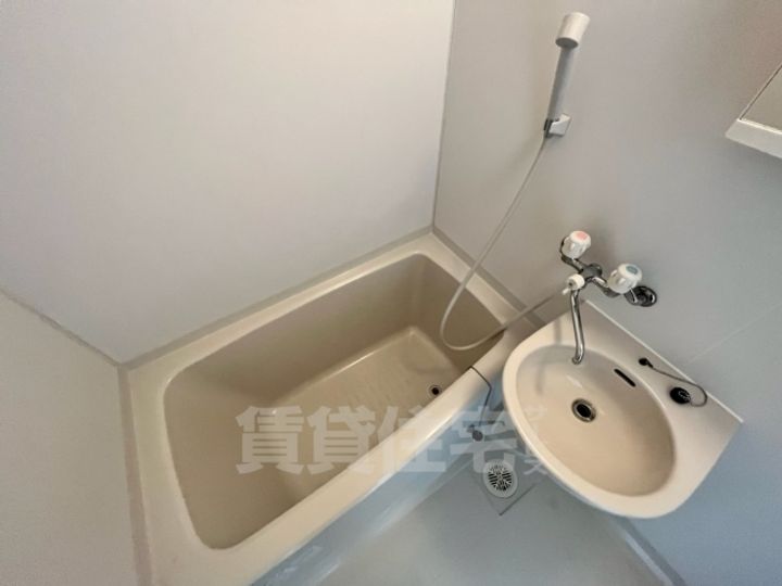 一栄ハイツの風呂