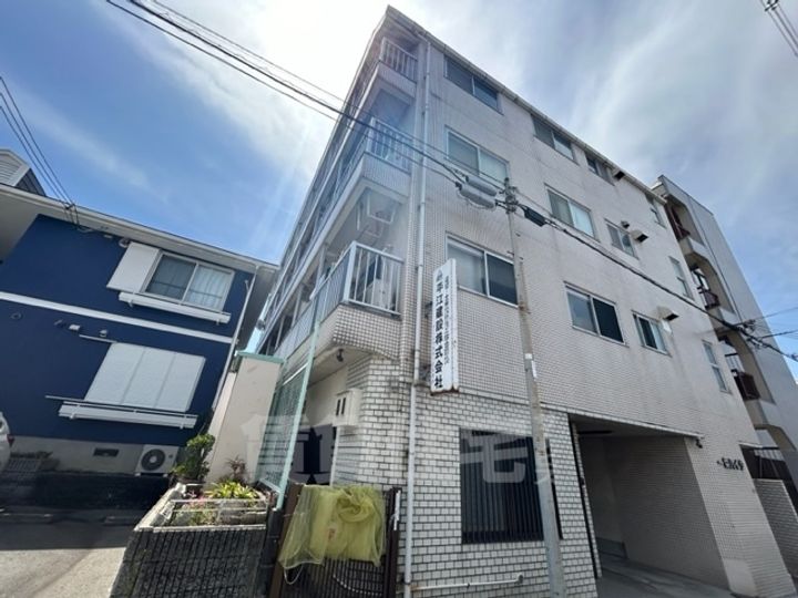 一栄ハイツの外観