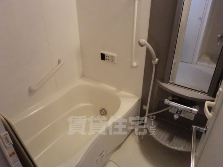 ラドーニ清水の風呂