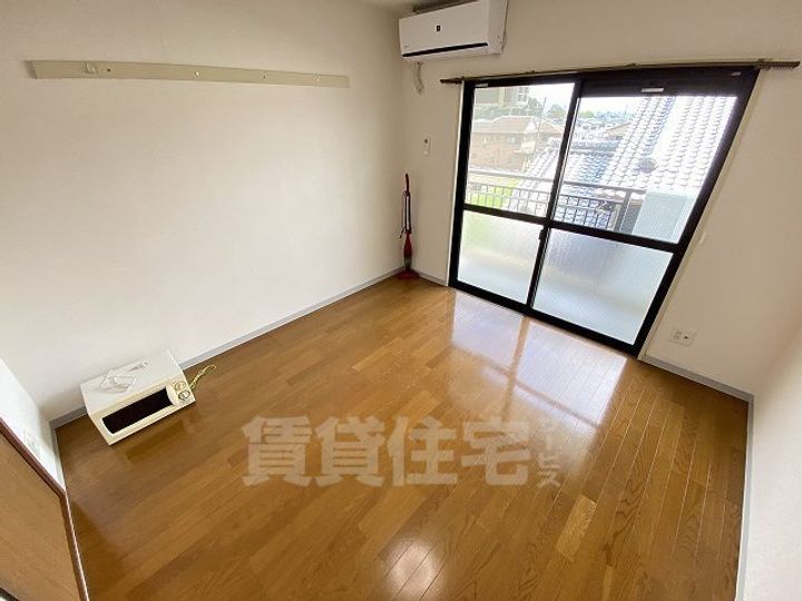 アイリスハイツ6号館の居間