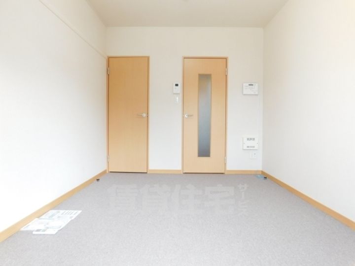 大阪府大阪市住吉区長居西2丁目の賃貸マンションの居間