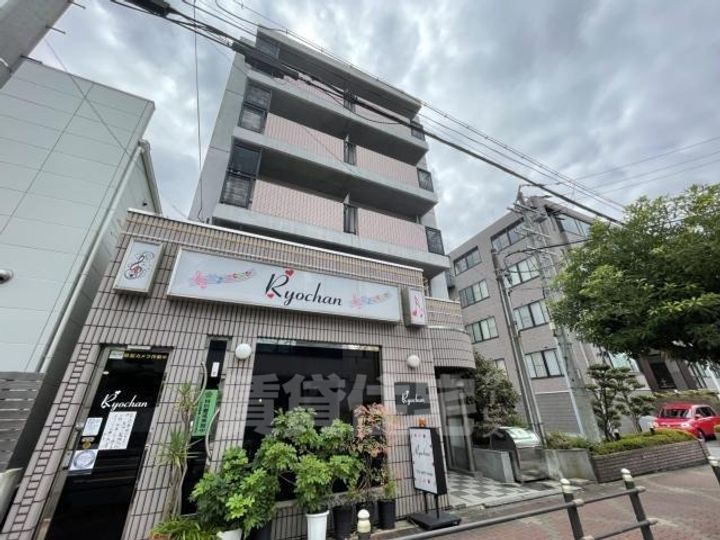 MAXビルディングの外観