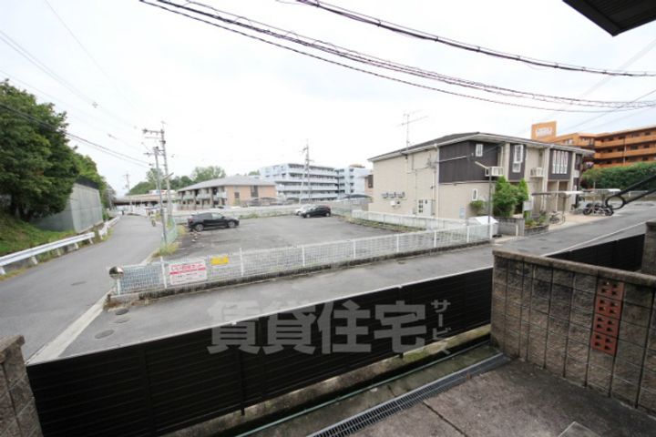 イファルジェンス1の周辺