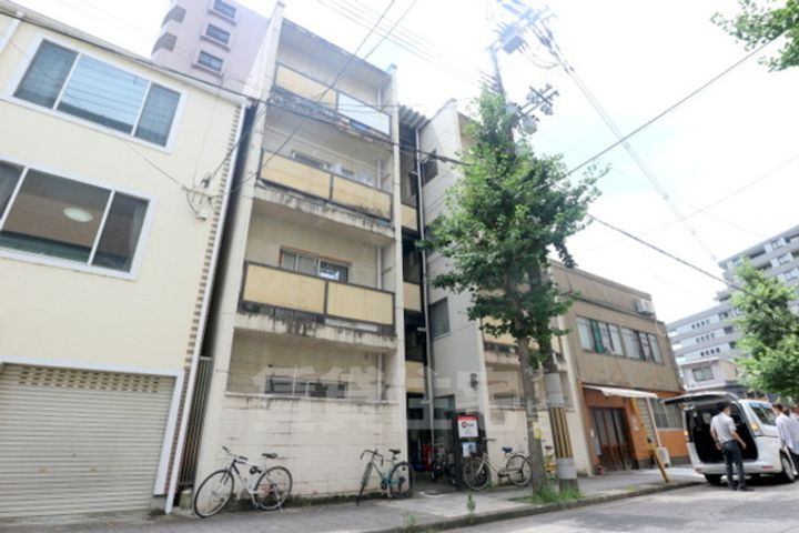 高瀬川マンションの外観