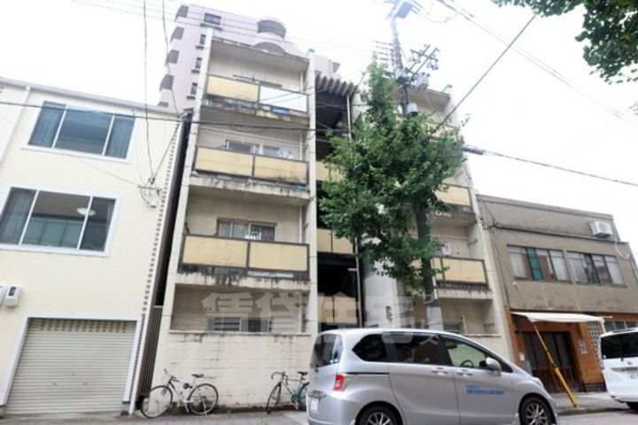 高瀬川マンションの外観