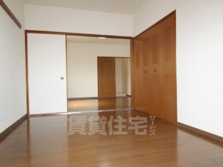 アーバン藤里の寝室