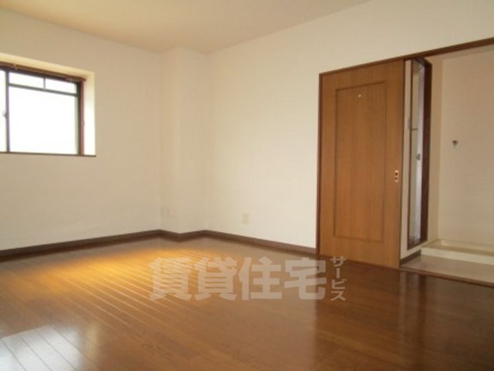 アーバン藤里の居間