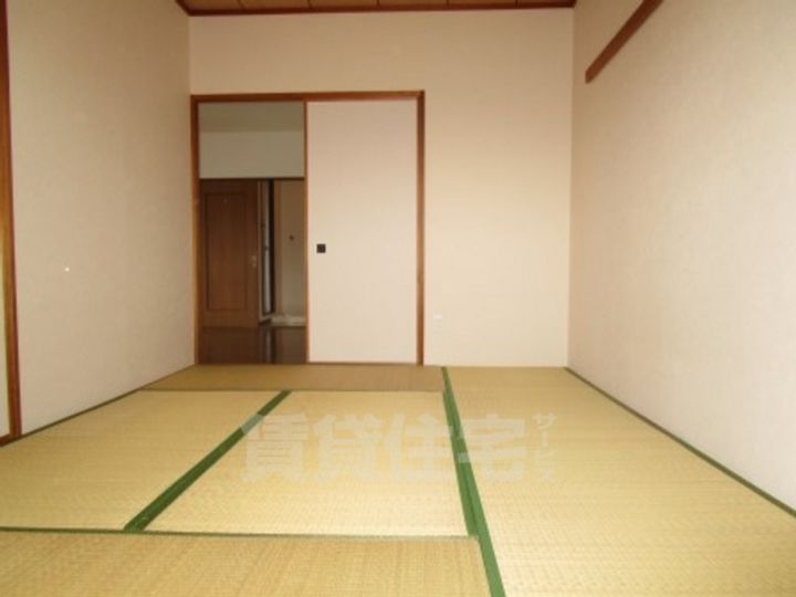 アーバン藤里の居間