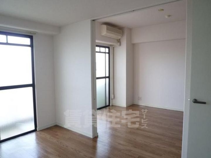 ドエルツクマの居間