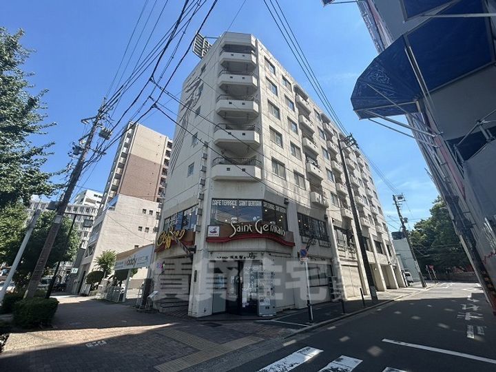 岡文ビルの外観