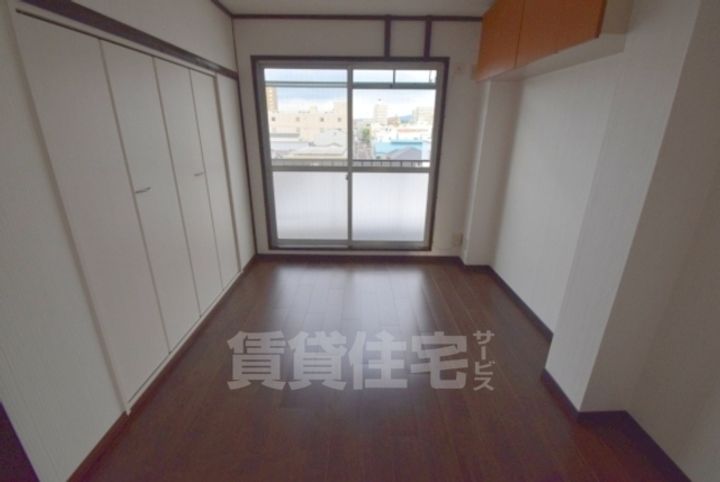 ウエムラビル5Aの居間