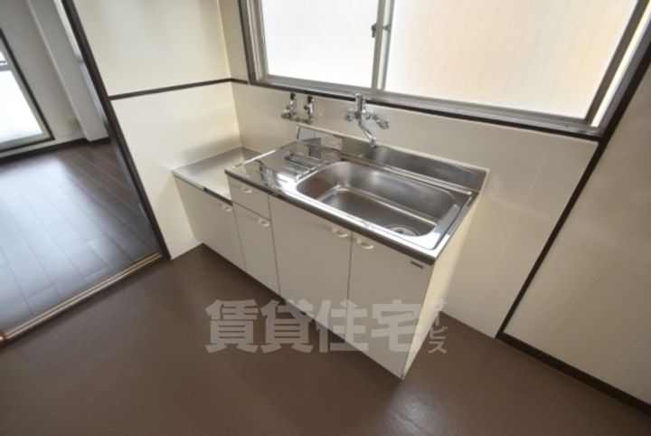 ウエムラビル5Aのキッチン