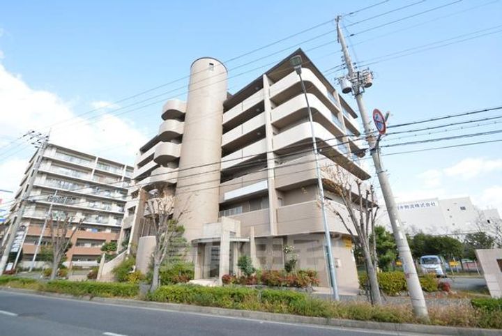 ルミエール北伊丹の外観